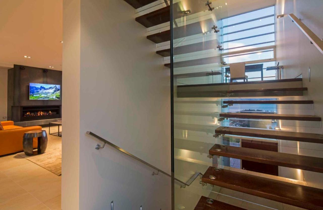 Villa De Luxe, A Relax It'S Done Luxury Holiday Home كوينستاون المظهر الخارجي الصورة