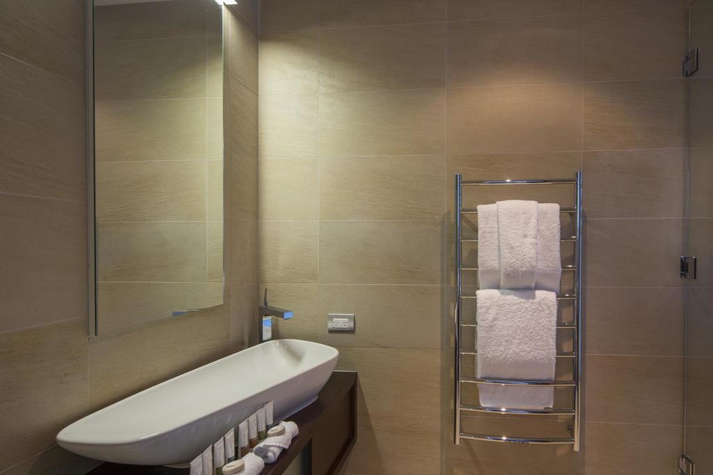 Villa De Luxe, A Relax It'S Done Luxury Holiday Home كوينستاون المظهر الخارجي الصورة